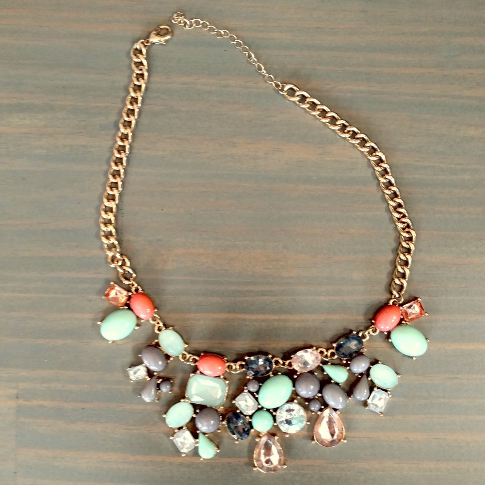 Multi bead statement necklace - Picture 3 of 4